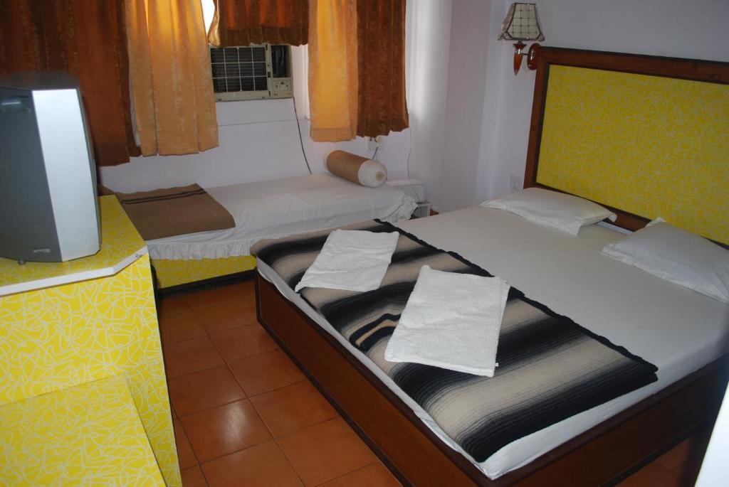 Hotel Charans Lucknow