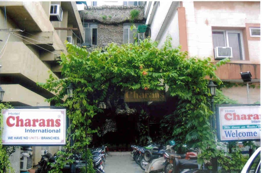 Hotel Charans